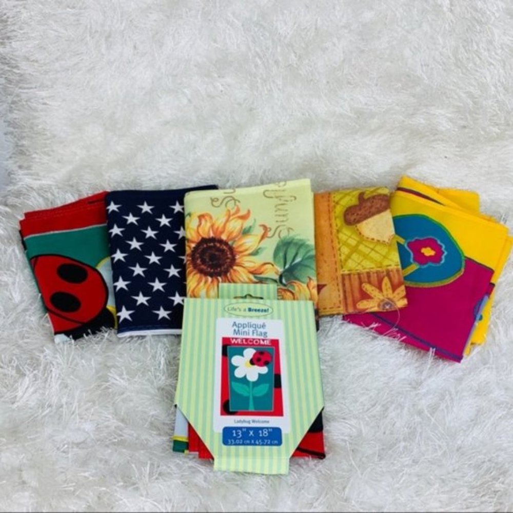 Lot Of 10 Flags Life's a Breeze Art Holiday Ten